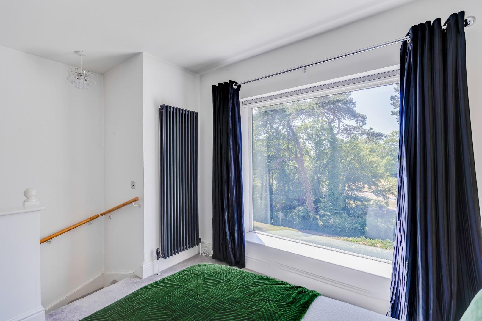 Apt. 1 Alexandra House, Beach Road, Penarth, CF64 1FN